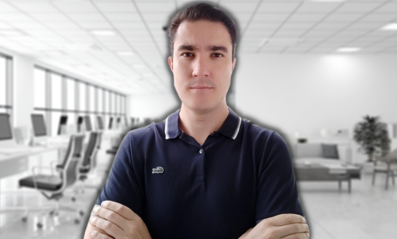 Bruno Cedaro é Diretor Operacional da Pontaltech, empresa especializada em soluções integradas de voz, SMS, e-mail, chatbots e RCS.
