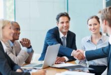 Photo of Customer Success e Upsell: Como Identificar o Momento Certo de Expandir a Conta