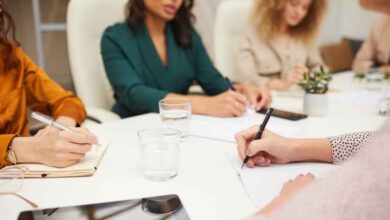 Photo of Customer Success em Contratos Anuais vs Mensais: O Que Muda na Estratégia de Retenção